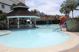 ウォーターフロント セブ シティ ホテル & カジノ Waterfront Cebu City Hotel & Casino